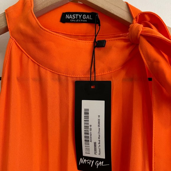 Nasty Gal Collection Things Are About To Get Pleated Orange Dress - Picture 3 of 5